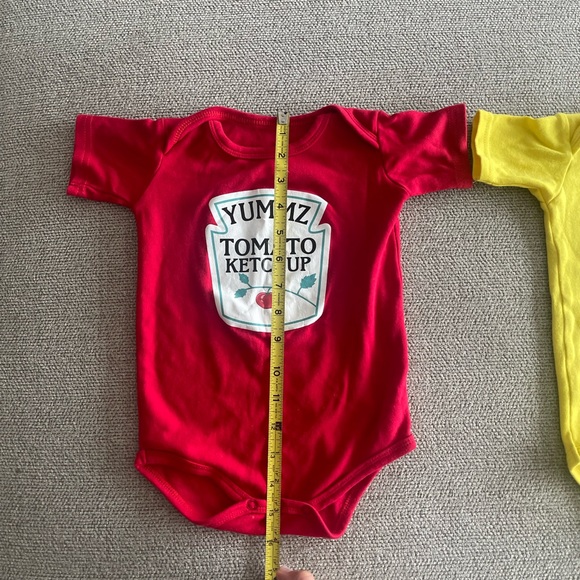 Twin babies halloween outfit ketchup and mustard - Picture 2 of 3